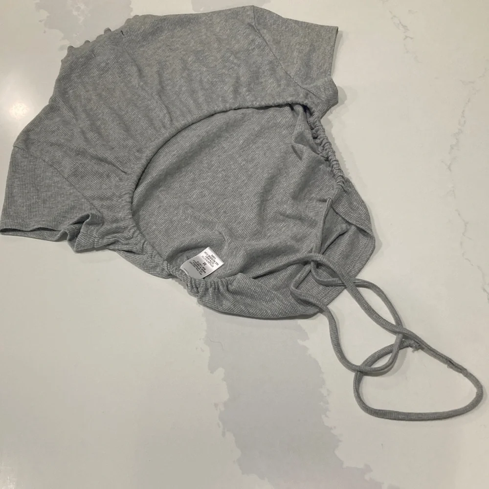 Backless Gray Ruched Top - Picture 2 of 3